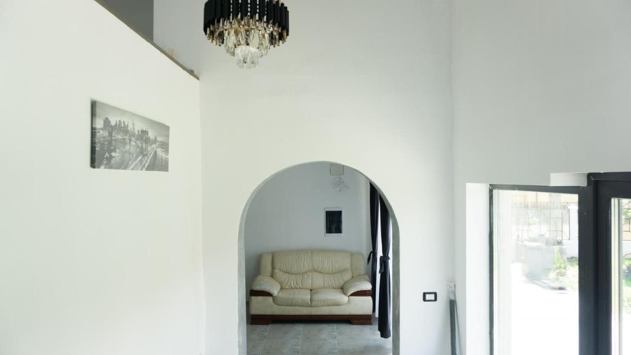 Casuta Din Drumul Muntelui Dragus Exterior foto